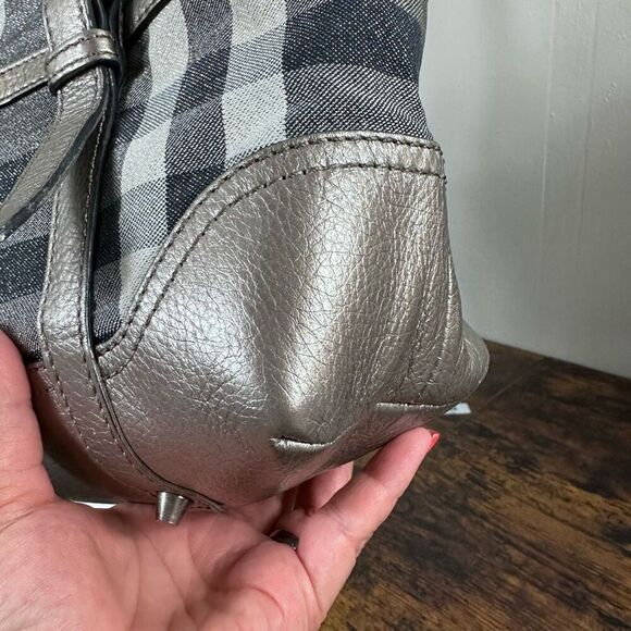 Burberry Canvas Shimmer Check Tote Bag Canvas & Leather - Picture 8 of 16
